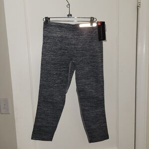 NWT Under Armour Women's Threadborne Seamless Capri Leggings SZ L